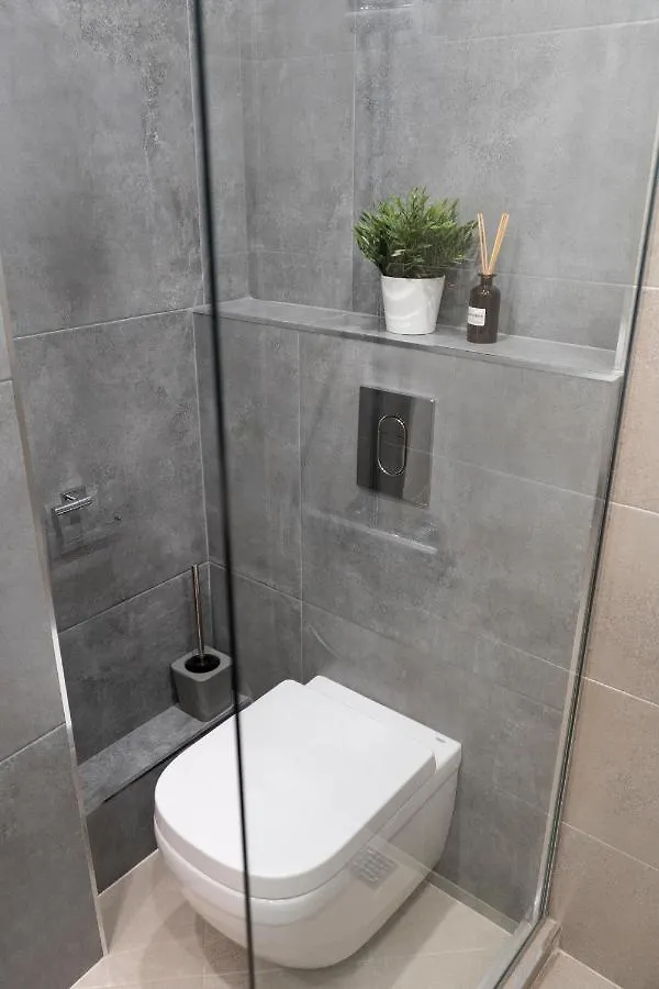 Urban Elegance By Eagles' Bridge Apartment Sofia